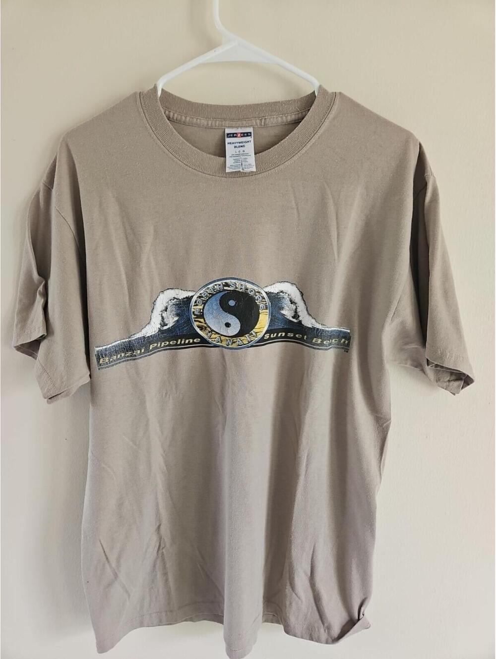 Tan Y2k Surf Hawaii Banzai Pipelone Sunset Beach Distressed Look Men's Large Tee